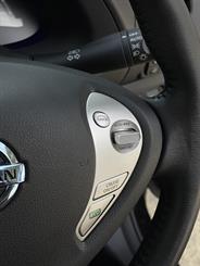 2017 Nissan Leaf - Thumbnail