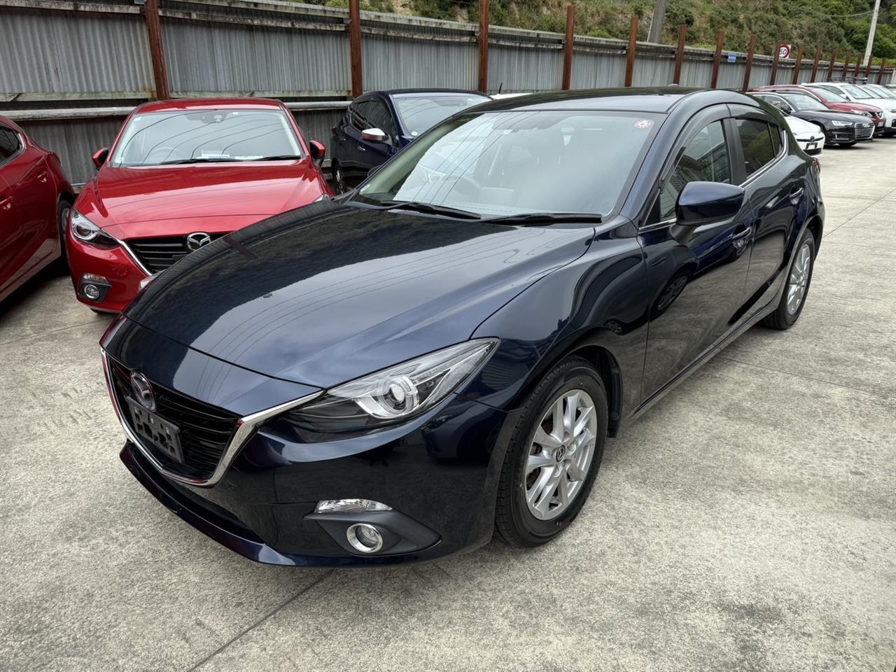 2013 Mazda Axela