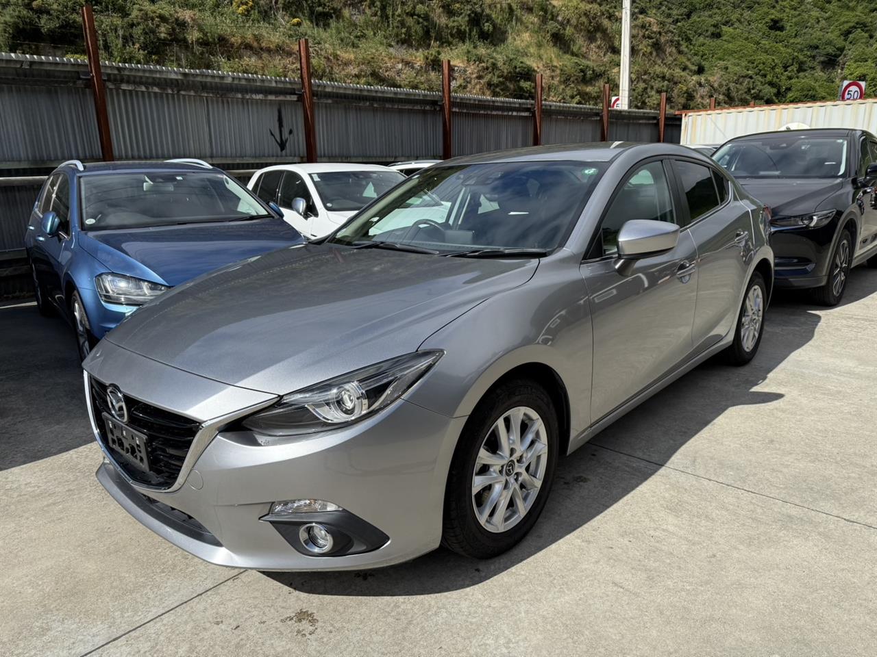 2015 Mazda Axela