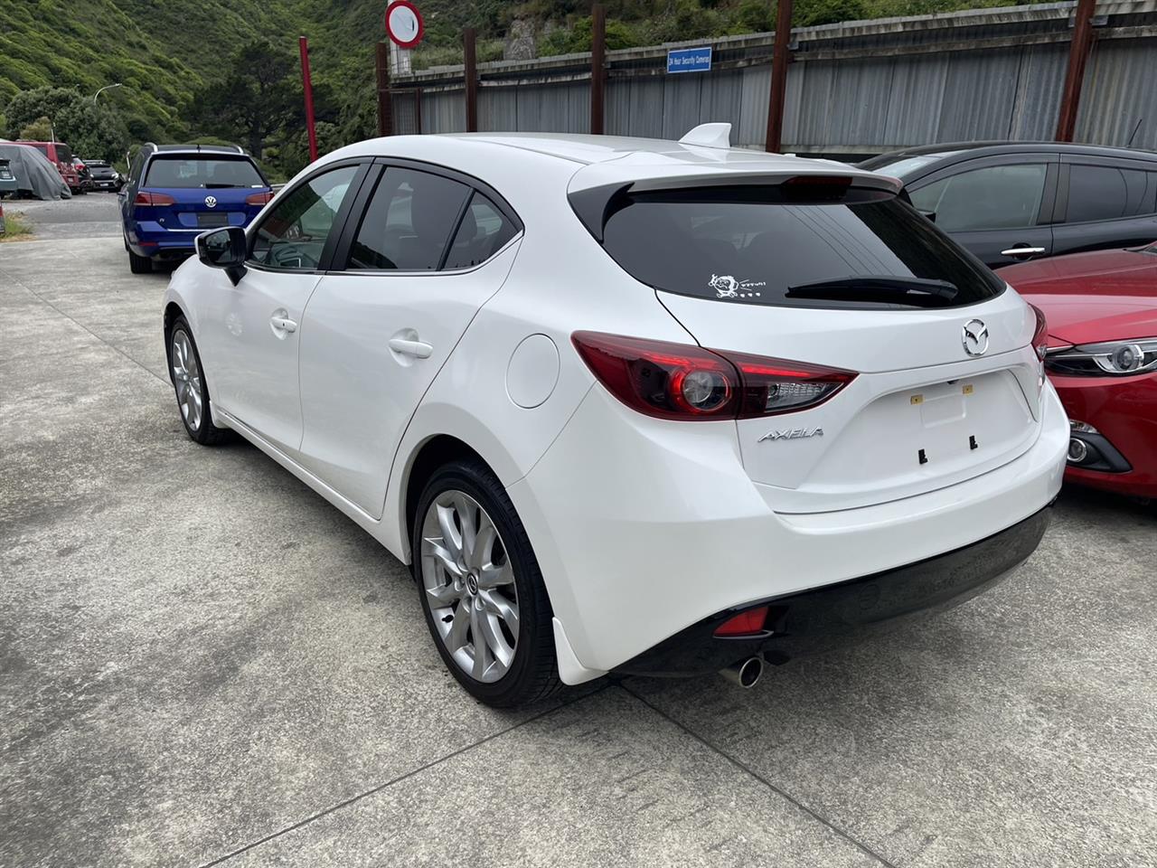 2014 Mazda Axela