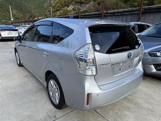 2012 Toyota Prius - Thumbnail