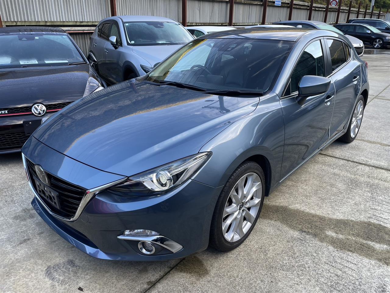 2014 Mazda Axela