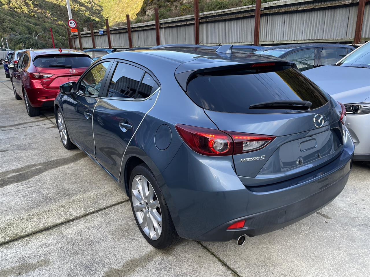 2014 Mazda Axela